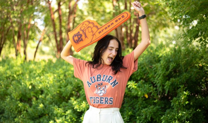 Student in Auburn gear