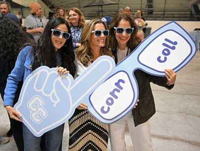 Photo of Reunion attendees