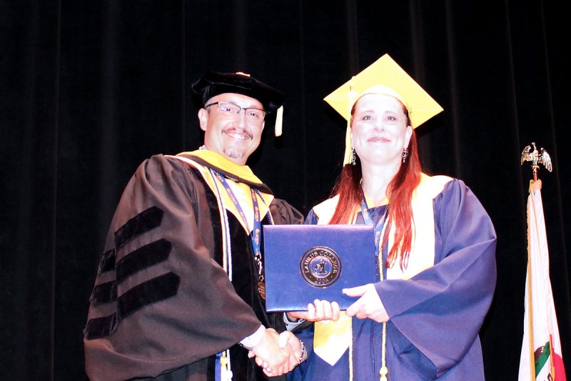 Laurus Graduate Images