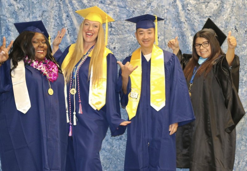 Laurus Graduate Images