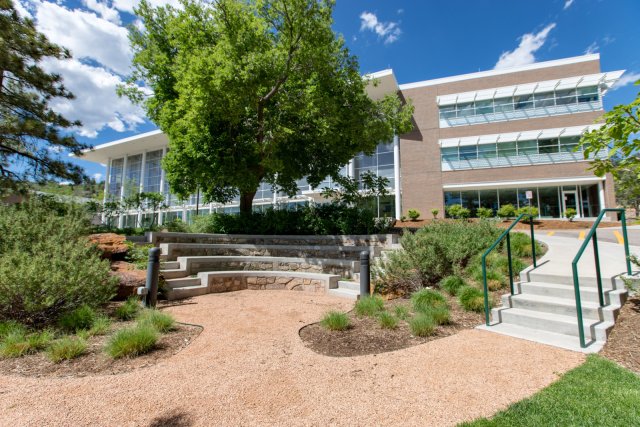 Front entrance to Dwire