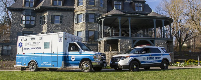 Emergency vehicles in front of Dundale Hall