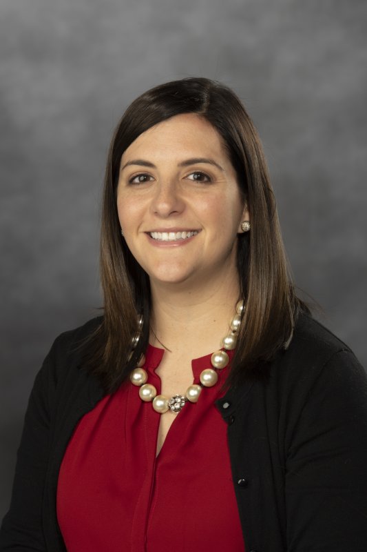 Lauren Braun professional headshot.